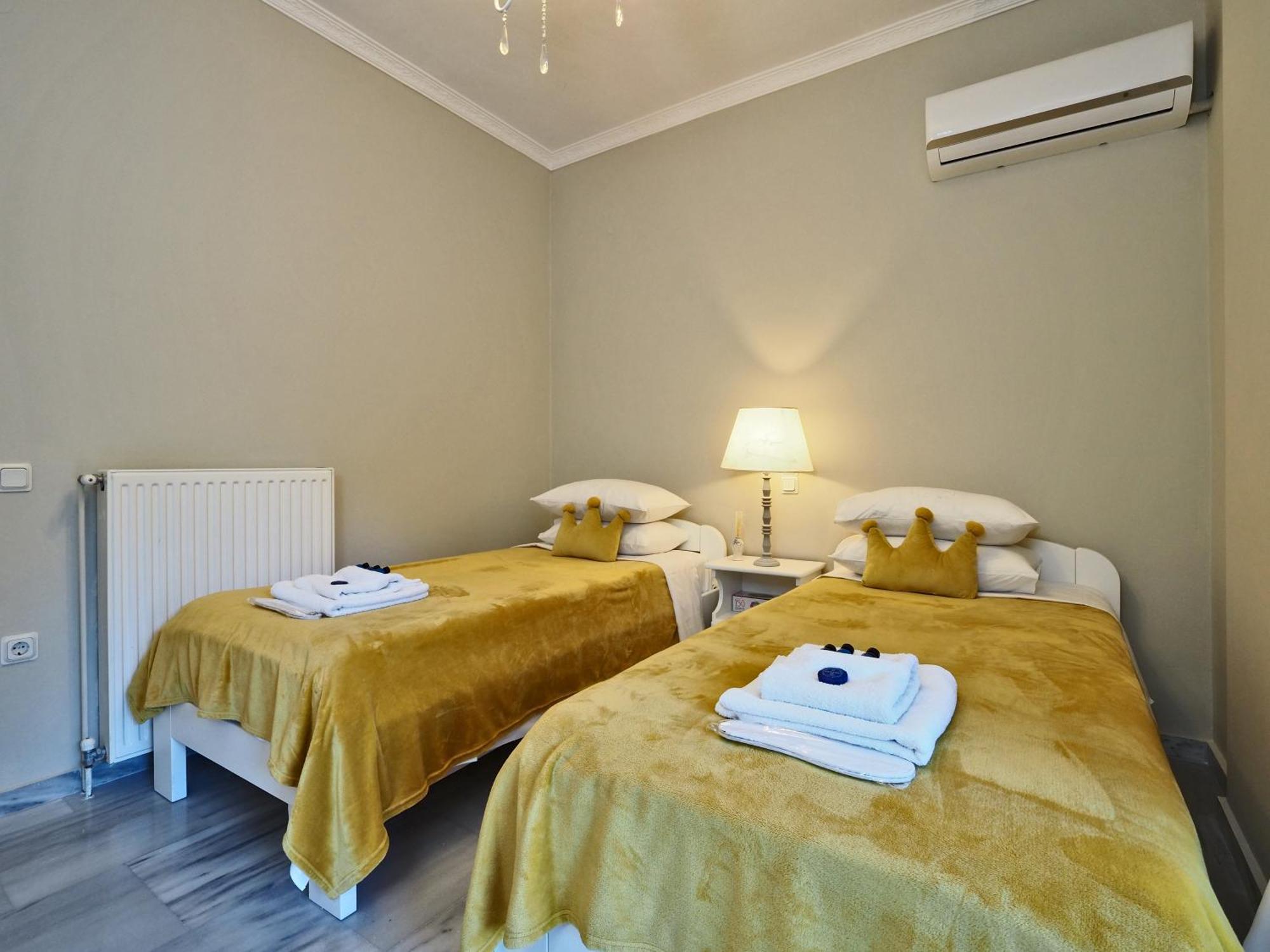 Villa Euphoria Apts Афіон Екстер'єр фото