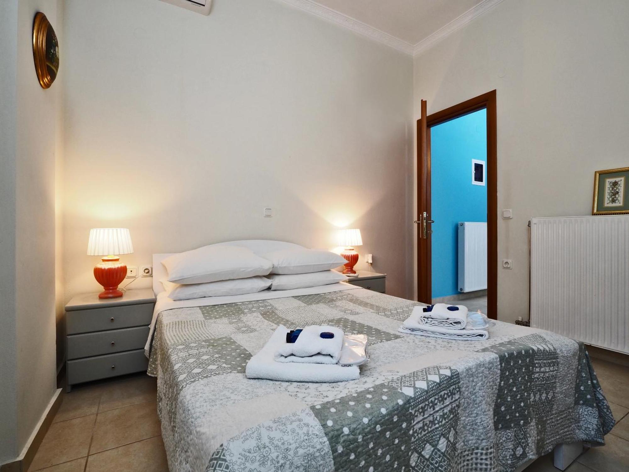 Villa Euphoria Apts Афіон Екстер'єр фото