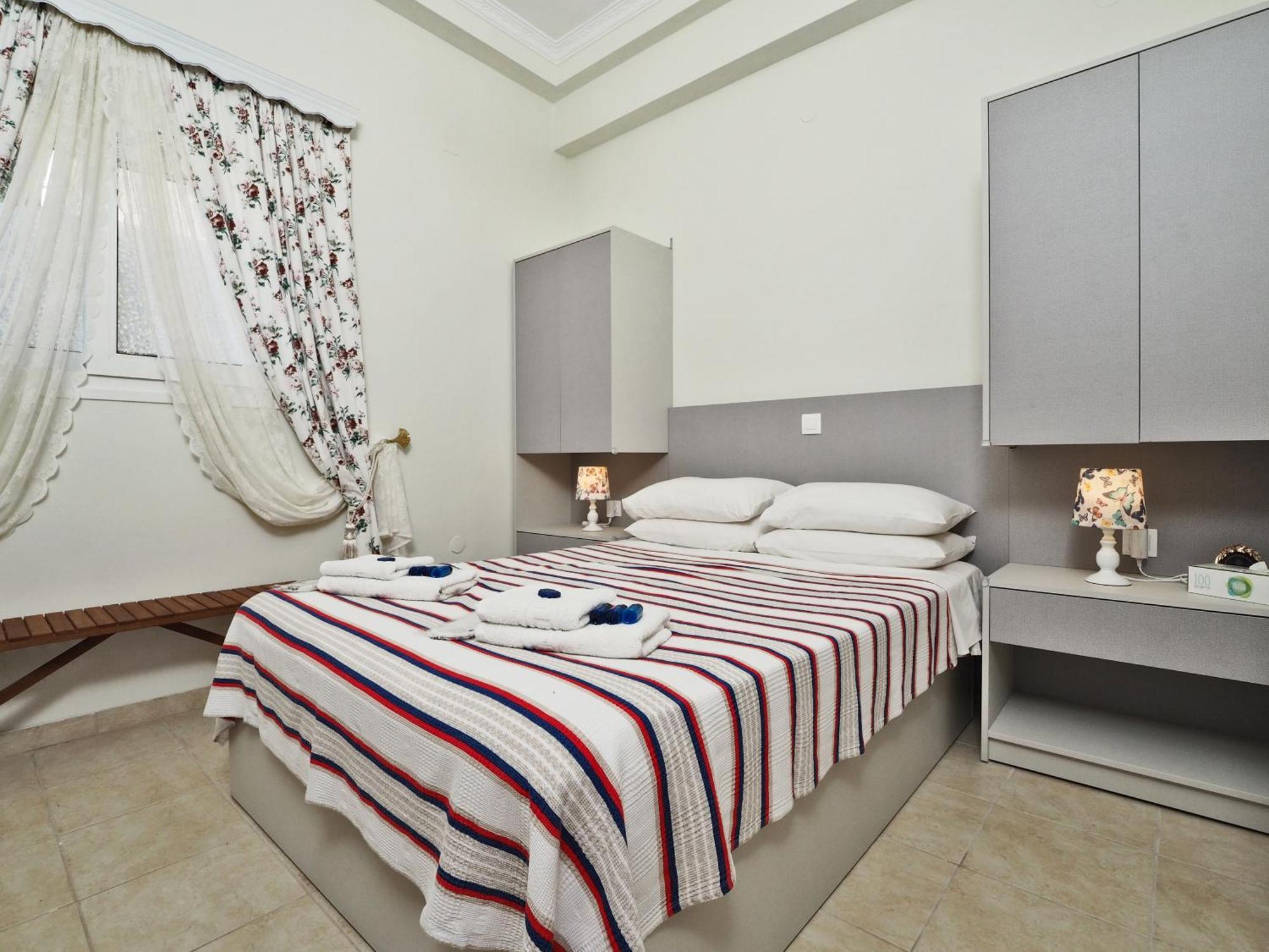 Villa Euphoria Apts Афіон Екстер'єр фото